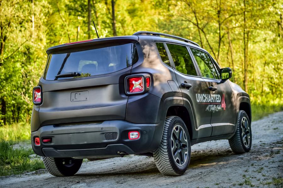  Jeep Renegade Uncharted Edition (BU) 2016 года  (фото 6 из 7)